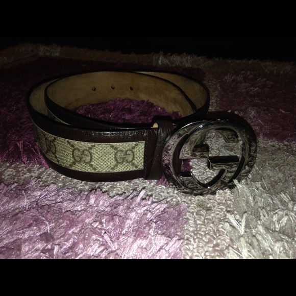 Gucci belt with dust bag